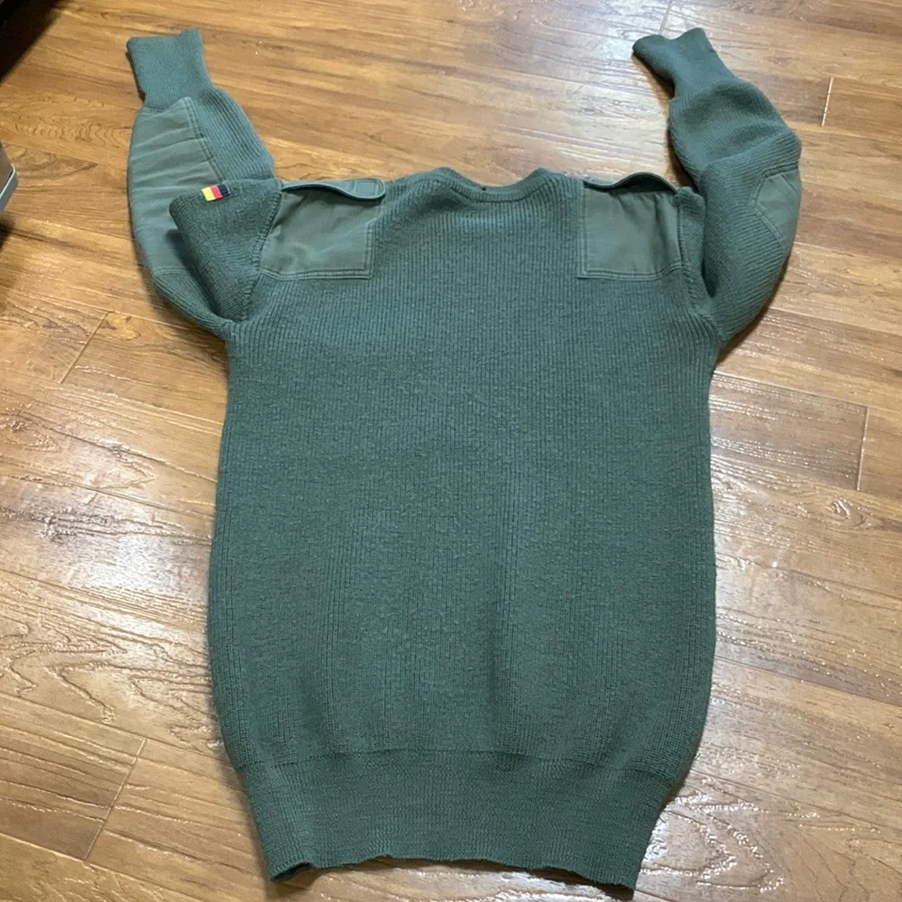 Vintage German Military Men's Olive Green Military-Style Army Wool Knit Sweater